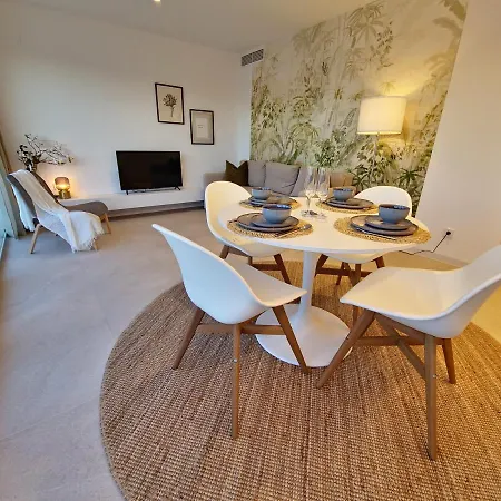 Buena Vista Penthouse - By Oyoostays Apartment