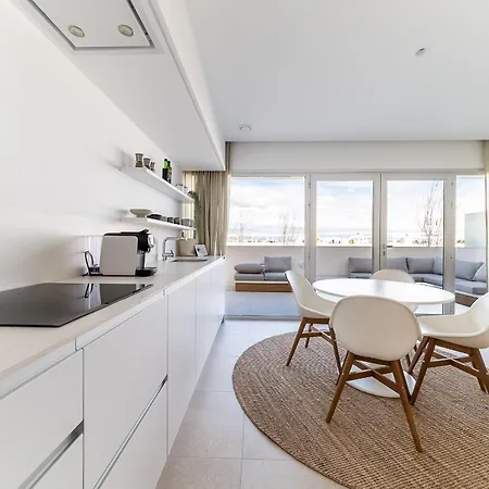 Buena Vista, Panoramic View Penthouse With Pool - By Oyoostays Appartamento